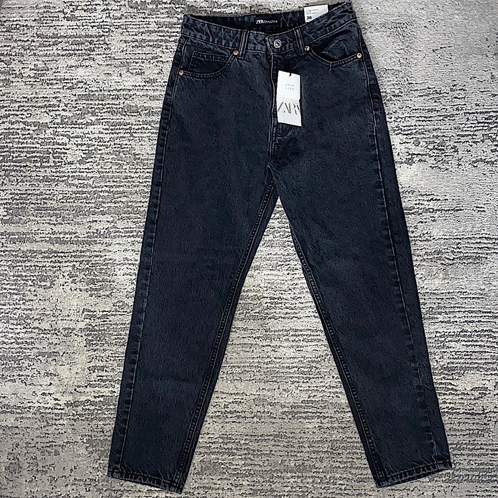 ZARA HIGH RISE BLACK MOM JEAN